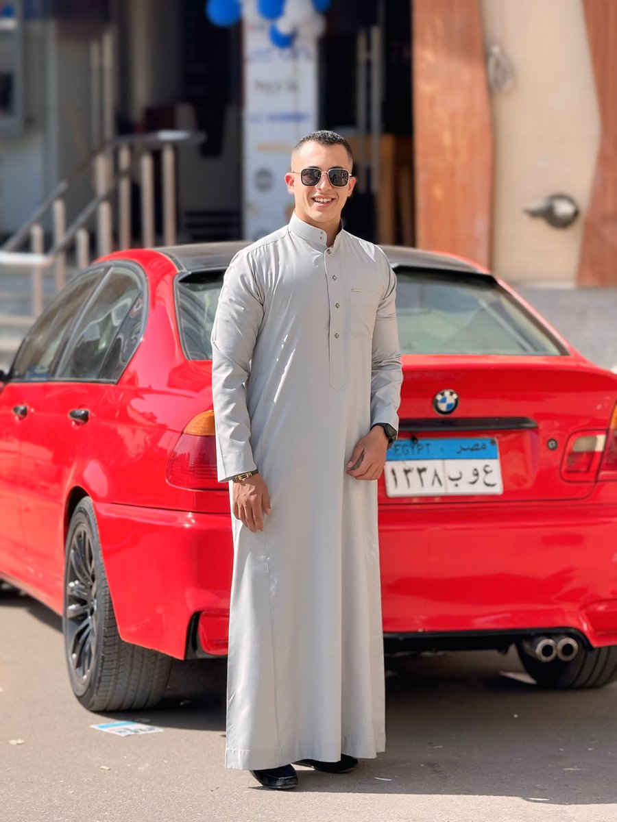 طَابَت أعيادُكم برِفقةِ مَن تُحبّون، ولا قطع الله عن بيت عيدًا
 عيدكم مُبَارك💙