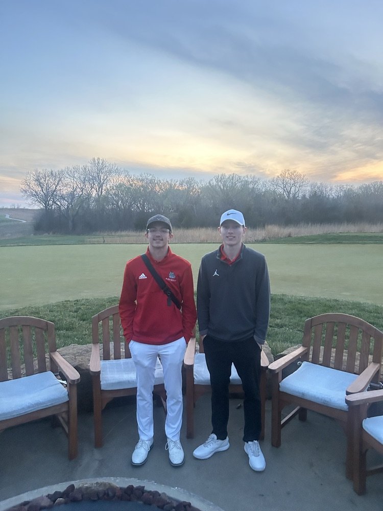 Great first tournament of the year at Firekeeper! Jack Donovan finished 2nd with at 74 and Jon Hart finishes T-5th with an 82. Go Dawgs!