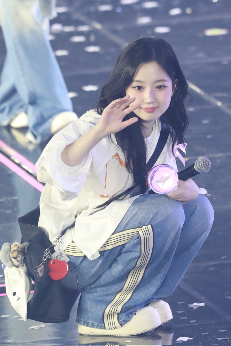 minaclenight's tweet image. #AprilFoolsDay
#만우절
#NMIXX