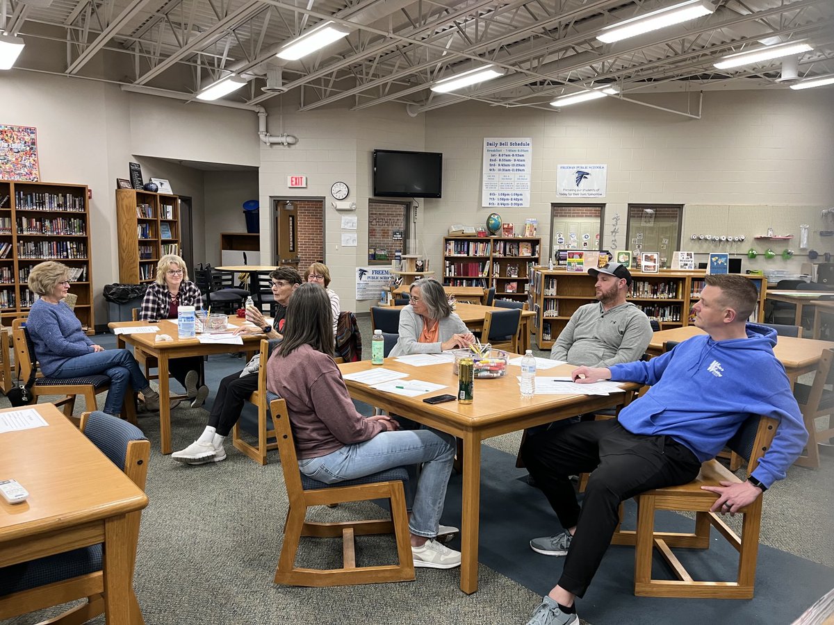 #TeamMates training with a focus on #CliftonStrengths. #freemanfalcons