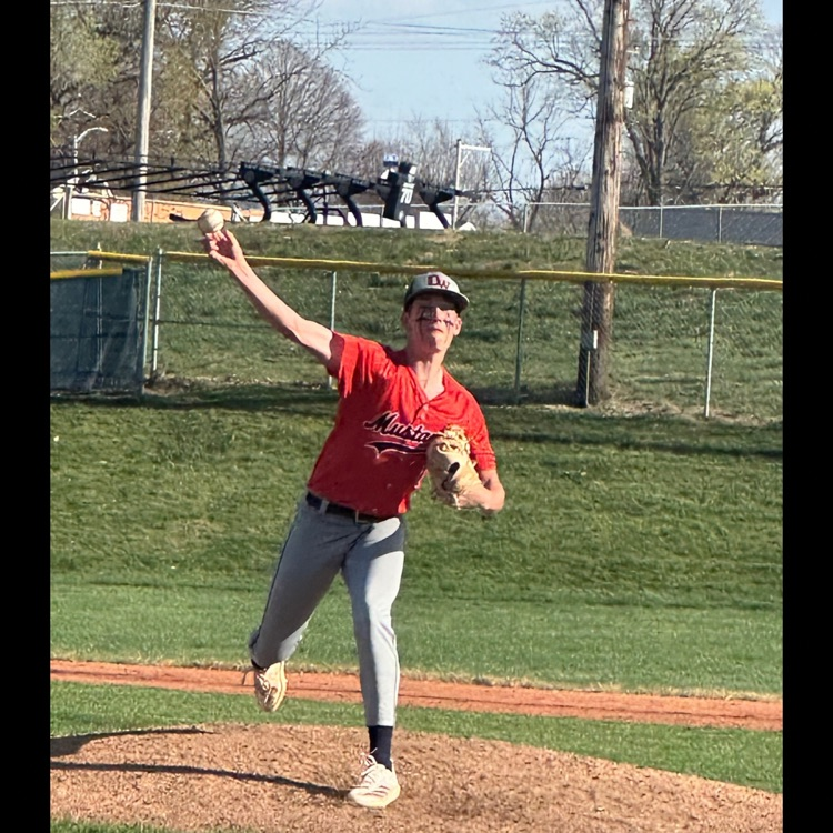 DoniphanW's tweet photo. HS Baseball vs Onaga, 3/31
Game 1: 5-1
Game 2: 13-8

#MustangPride https://t.co/X1oSccqBCN