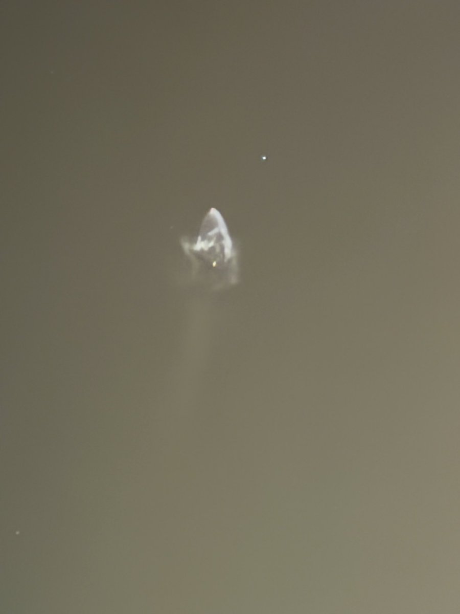 Afterdark_230's tweet photo. @NASASpaceflight pics from our cruise ship. That left from Miami heading south. https://t.co/fKBCxeQ1TC