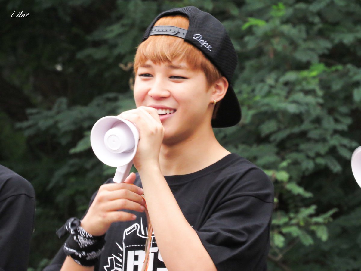 언제적이야 ㅠㅠㅠ 뽀둥이시절입니다 아미분들을 위해 데이터 대방출 했습니다👍👍

#aprilfoolsday2025 #AprilFools #AprilFoolsDay  #BTS #방탄소년단 #지민 #슈가 #태형