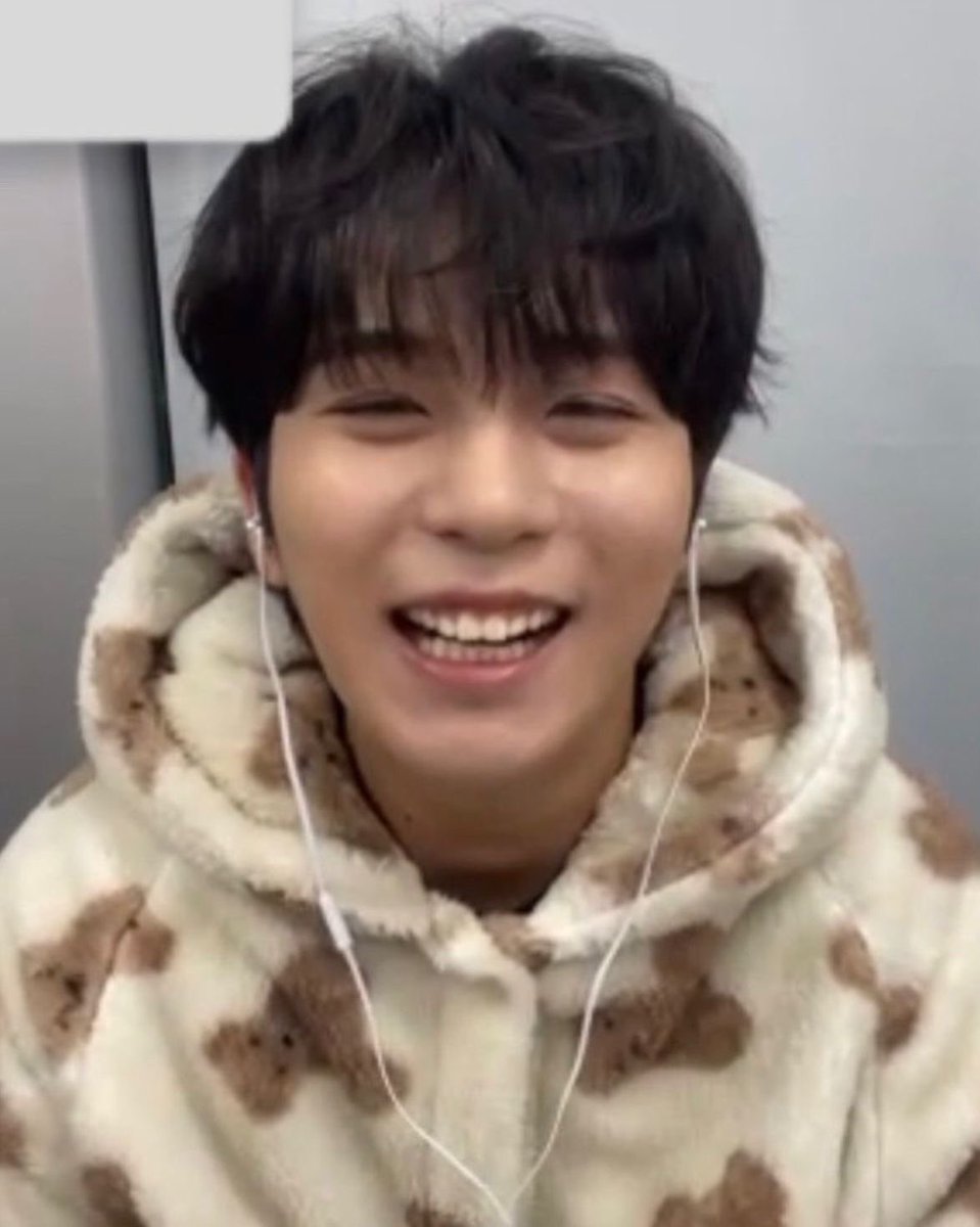 ؘ (@cjonghopics) on Twitter photo 