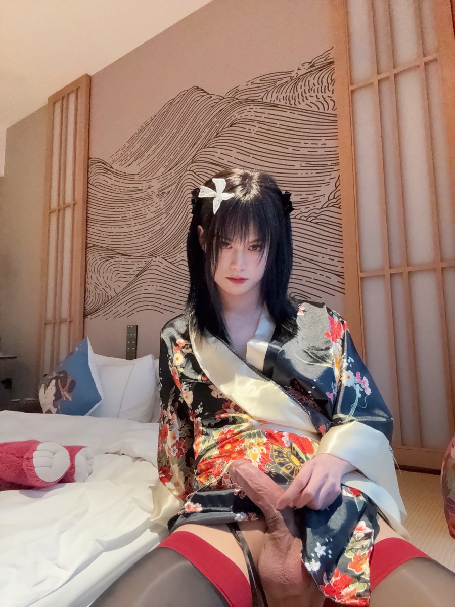 #femboy https://t.co/V8MfKkdol6