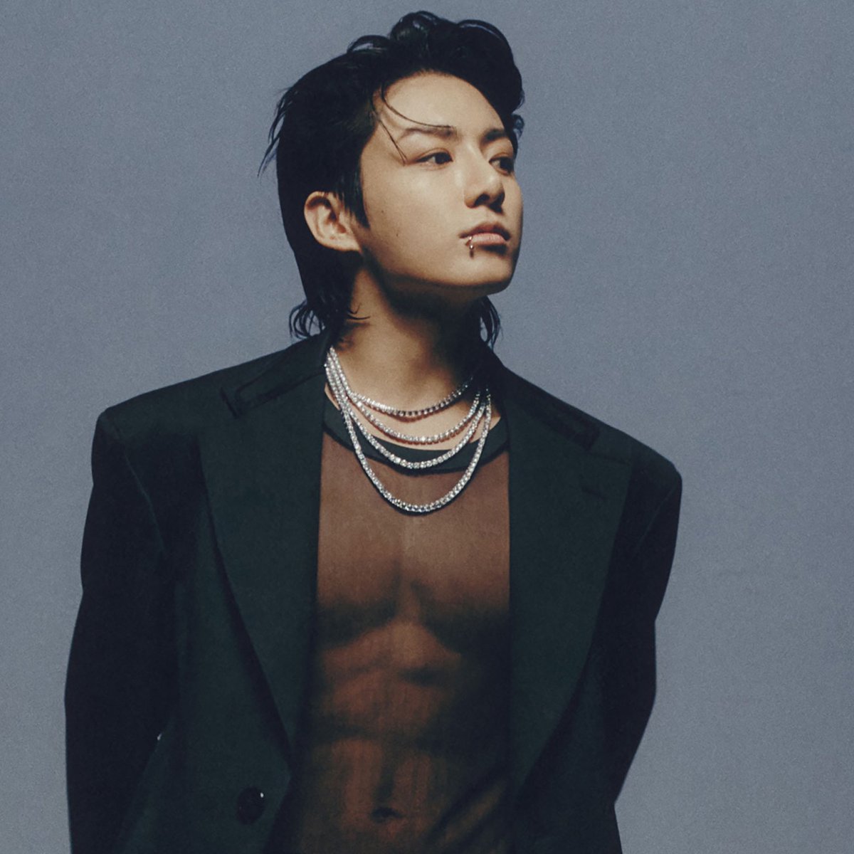 chartdata's tweet image. j-hope ties JungKook as the K-Pop soloist with the most entries in Hot 100 history (7 each).