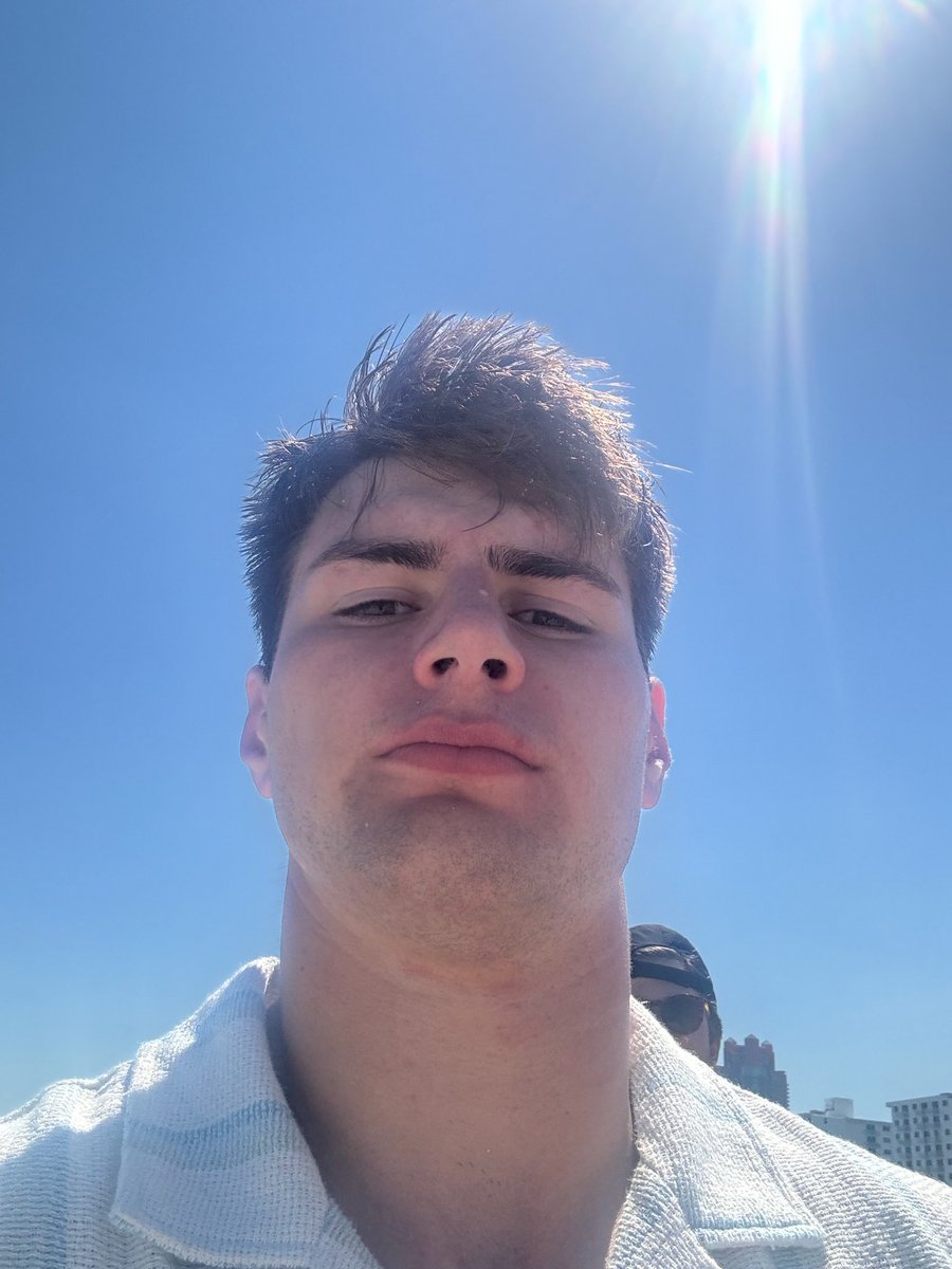 Coop Anderson tweet media