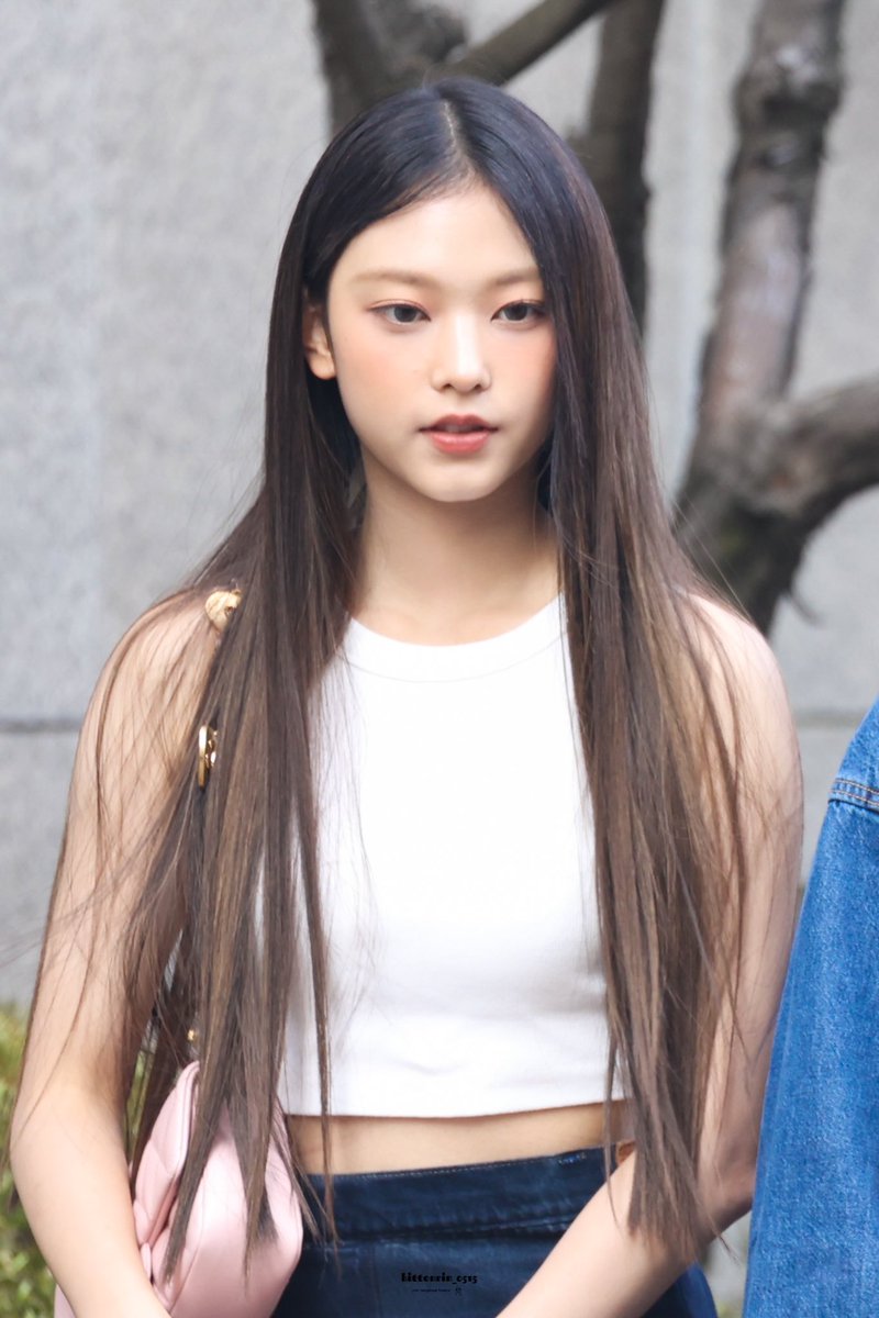 kittenrin_0515's tweet photo. 220826 kbs

#NJZ #뉴진스 #Haerin #해린 https://t.co/Xrqls8pC90