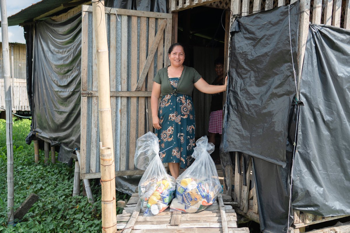 alcaldiabbhy's tweet image. Seguimos firmes en respaldar a los afectados por el #Invierno2025. Hoy. A través de Gestión de Riesgos, llevamos #AsistenciaHumanitaria a la Sra. Francisca Sánchez, cuya vivienda en la ciudadela #LaVentura sufrió un colapso estructural.  

#AlcaldíaCiudadanaDeBabahoyo