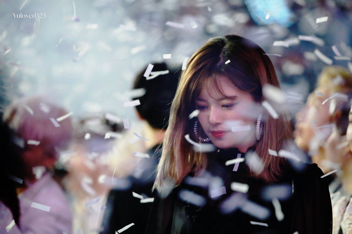 Yuloved323's tweet photo. #AprilFoolsDay #만우절
#TWICE #트와이스
 #정연 #Jeongyeon https://t.co/JYzaUszPTy