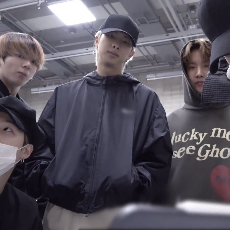 myjoonmymoon's tweet photo. my ancestors watching me save another namjoon pic on my phone https://t.co/6DUmCZhdCk