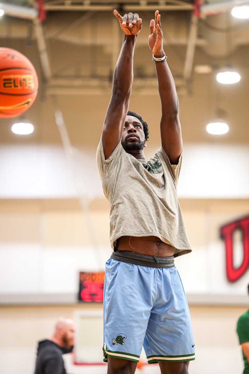 Tulane Men's Basketball (@greenwavembb) on Twitter photo Last reps before we begin our chase for the ๐
#RollWave๐ | <a href="/CBBCrown/">College Basketball Crown</a> Last reps before we begin our chase for the ๐
#RollWave๐ | <a href="/CBBCrown/">College Basketball Crown</a>