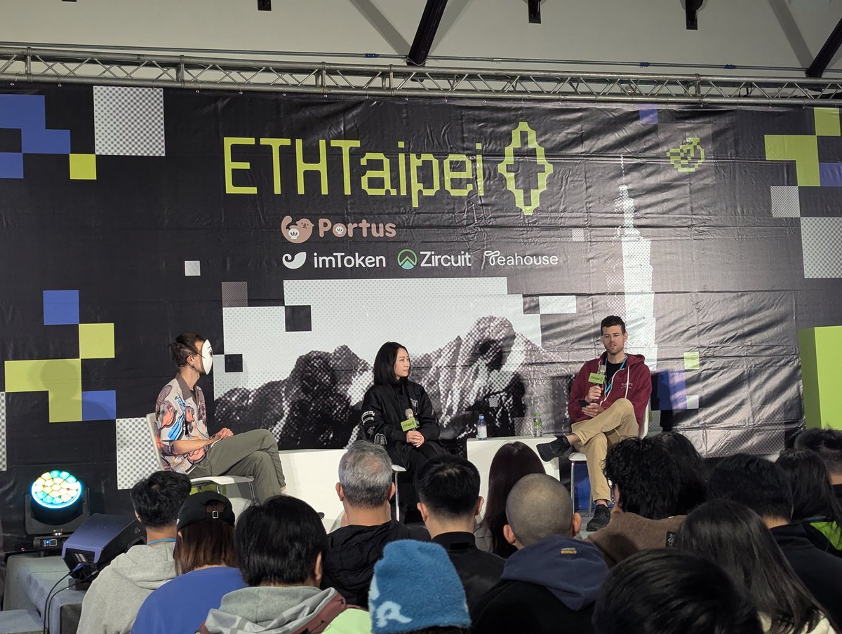 EthTaipei's tweet image. Ethereum dreamers 🫶🫶