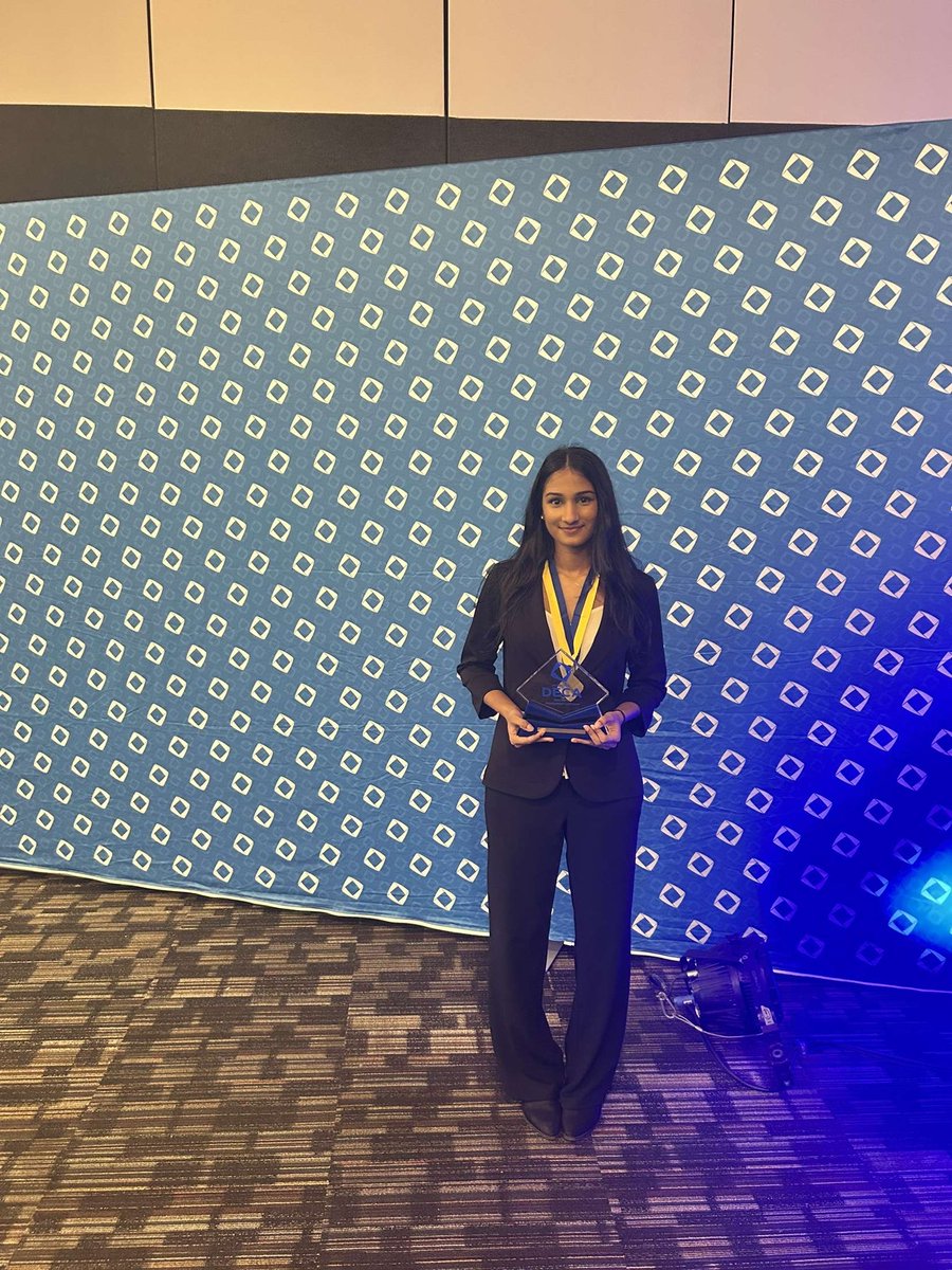 HUGE CONGRATS to Freshman Saathvika Meenavalli for placing 🔷5th in Independent Business Plan🔷 and qualifying for ICDC! We can’t wait to watch you compete in Orlando! 🏝️

<a href="/ZumSouth/">Bulldogs</a>