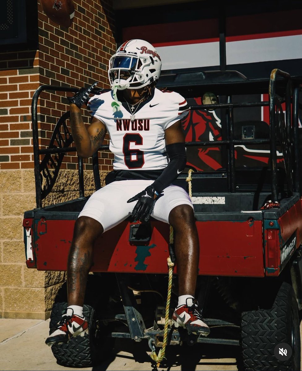 WHERE ARE THE SPECIAL TEAMS GUYS AT!?! YALL GET LOVE OVER HERE!!