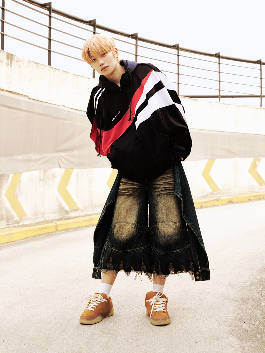 AIMERS 3rd SINGLE [Starry Night]

CONCEPT PHOTO #YOEL 🌆

🎧 2025.04.10 6PM(KST) RELEASE

#AIMERS #에이머스 #요엘 
#StarryNight #AIMERS_StarryNight