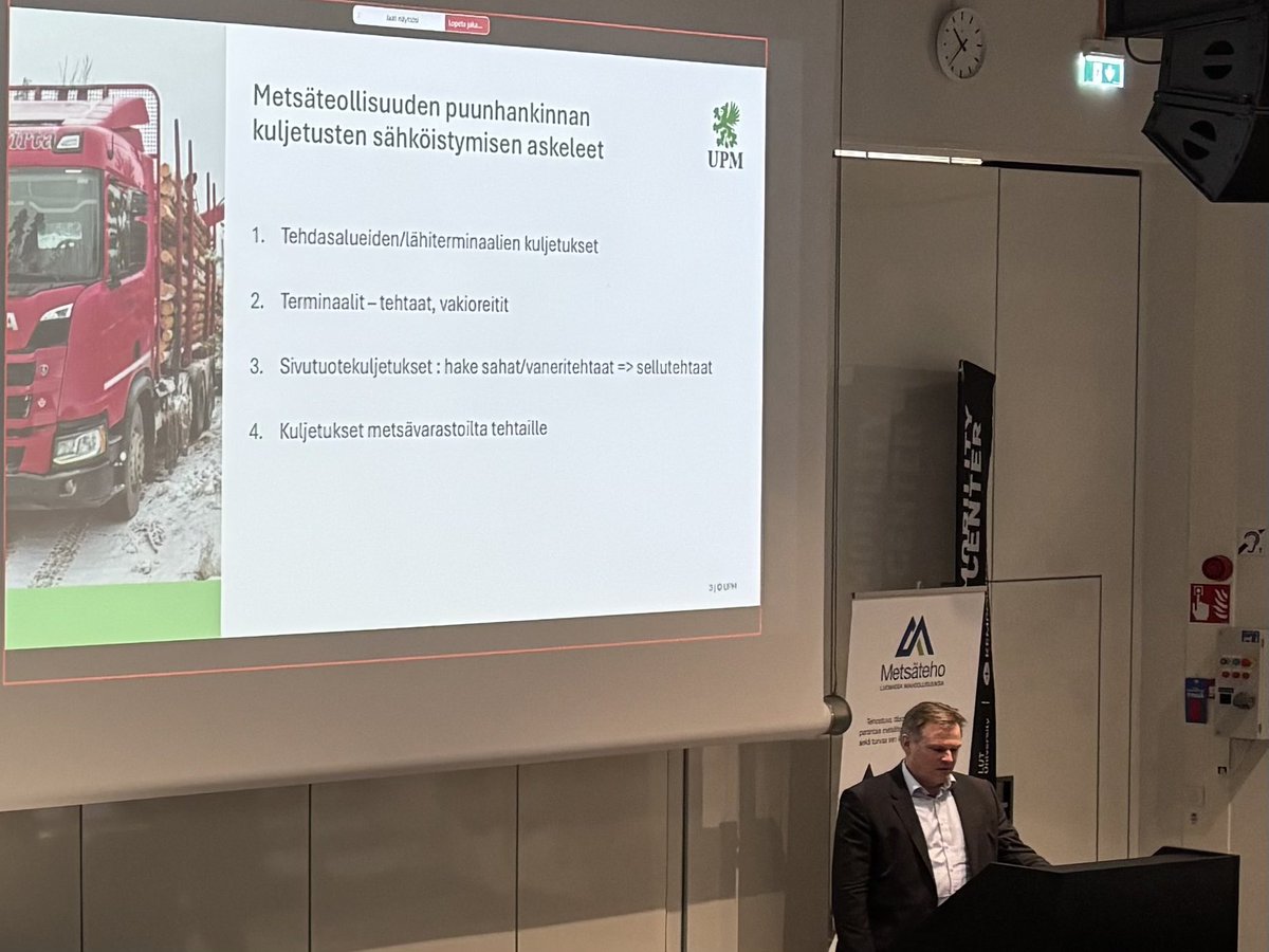MikkoJuhola's tweet photo. Raskaiden kuljetusten sähköistymisen seminaari Lahdessa ja miten otetaan sähköistymisen ensiaskeleita metsäteollisuuden puunhankinnassa. #metsateho https://t.co/VmfBZqc5Gc