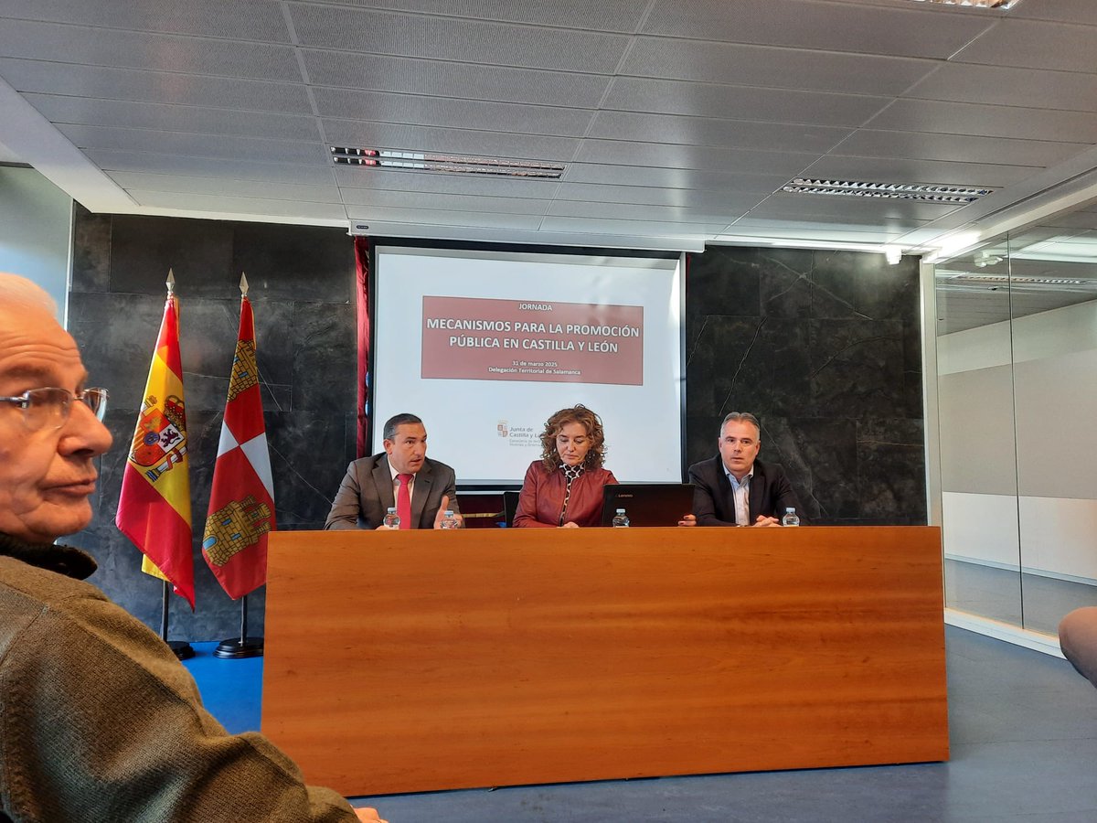 ceoecepymesa's tweet photo. Ayer, nuestra asociación #AESCON-CNC #Salamanca participó en la jornada «Mecanismos para la promoción de vivienda pública en CYL, donde la @Jcyl expuso las medidas que impulsa para fomentar la promoción de viviendas protegidas.
#ViviendaProtegida #Construcción #CEOE #CEPYME https://t.co/Jw6nx9npyT