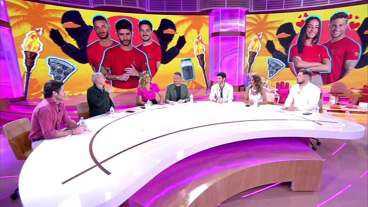 Mediaset España (@mediasetcom) on Twitter photo 🎉 'Tardear', con <a href="/Frank_Blanco/">Frank Blanco</a> y <a href="/DulantoVeronica/">Verónica Dulanto</a>, triunfan en la tarde de <a href="/telecincoes/">Telecinco</a> al marcar su MEJOR CUOTA y ESPECTADORES en su nuevo horario con un 10,5% y 863.000
🎉 LÍDER sobre su rival al incrementar su cuota en un 11,5%, 3,1 puntos más de diferencia 🎉 'Tardear', con <a href="/Frank_Blanco/">Frank Blanco</a> y <a href="/DulantoVeronica/">Verónica Dulanto</a>, triunfan en la tarde de <a href="/telecincoes/">Telecinco</a> al marcar su MEJOR CUOTA y ESPECTADORES en su nuevo horario con un 10,5% y 863.000
🎉 LÍDER sobre su rival al incrementar su cuota en un 11,5%, 3,1 puntos más de diferencia