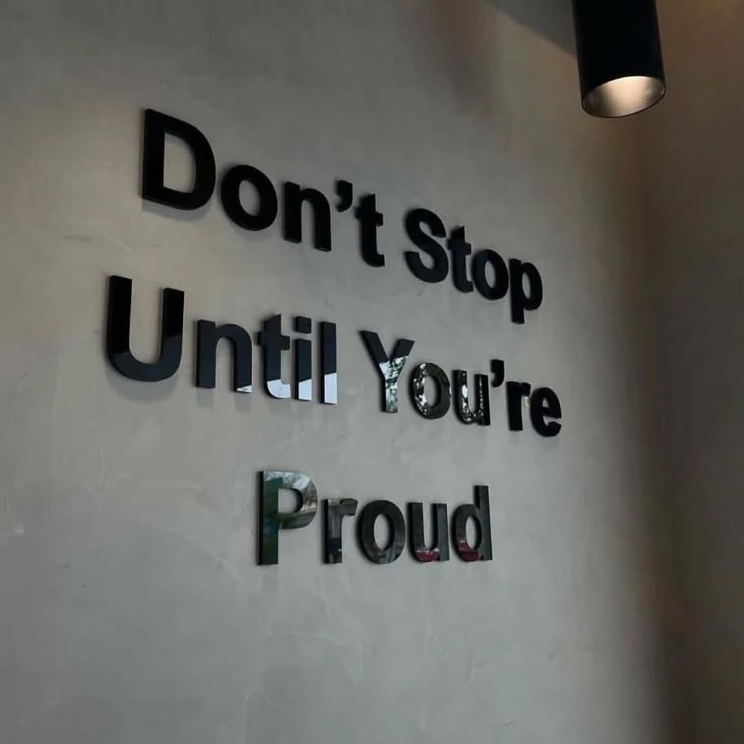 April mustn’t fool me

April be good 😌 

GM and Happy new month guys!