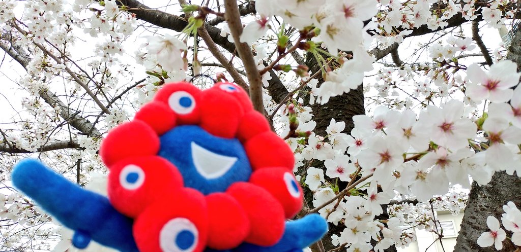 poisonedpimento's tweet photo. ミャクミャクさんと桜(✿´꒳`)ﾉ°*❀
可愛いミャクミャクさん🥹🫶♥️ https://t.co/VjjCE3H3AG