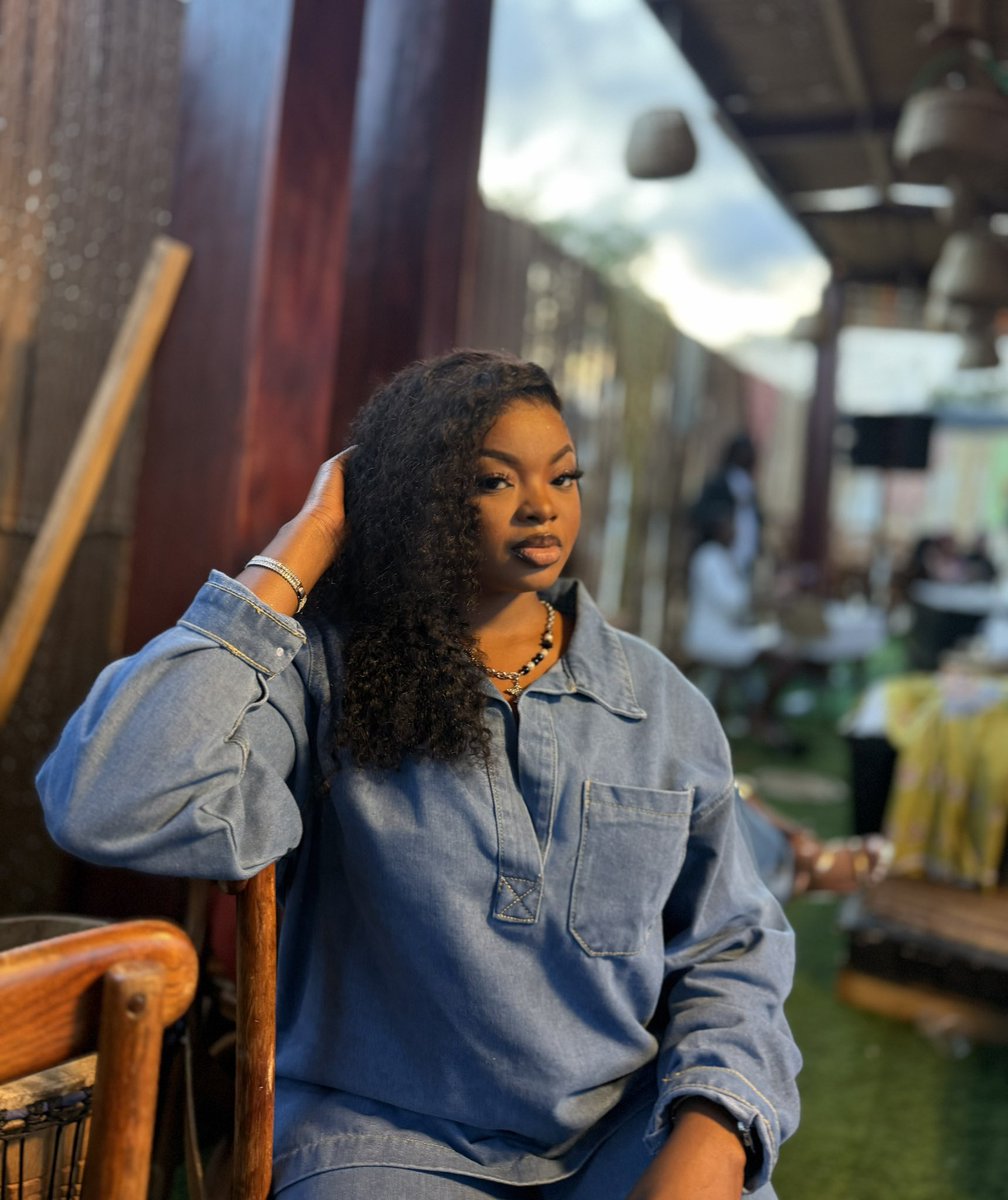 LBoye21's tweet photo. To know you is to love you my vibes princess😍. Welcome to your SEASON, welcome to your best year yet🙏
NEW MONTH WITH DRISEY
REMINISCING ROSEY
#RoseOwusuKonadu #EmmanuelAnkrah
#DeRokDynasty #Drisey
NEW MONTH WITH DRISEY
REMINISCING ROSEY
#RoseOwusuKonadu #EmmanuelAnkrah
#DeRok https://t.co/RVdbm9Cip1