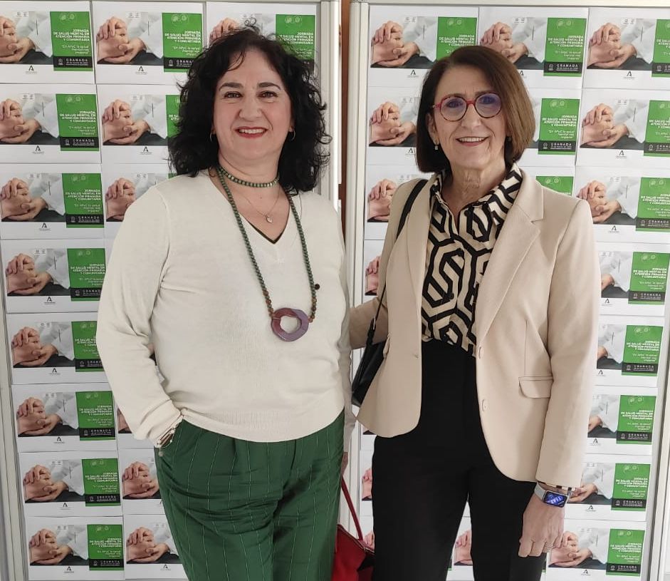 Las profesionales del centro de salud San Hilario de #DosHermanas, Antonia Bellido y Aurora Cintas, presentan la ponencia `Experiencia colaborativa Gruse y Grafa´ en I Jornadas #SaludMental en #atenciónprimariaycomunitaria <a href="/EASPsalud/">Escuela Andaluza SP</a>

<a href="/gruseand/">GRUSE</a> <a href="/AndaluciaRELAS/">RELAS - Red Local de Acción en Salud de Andalucía</a>
