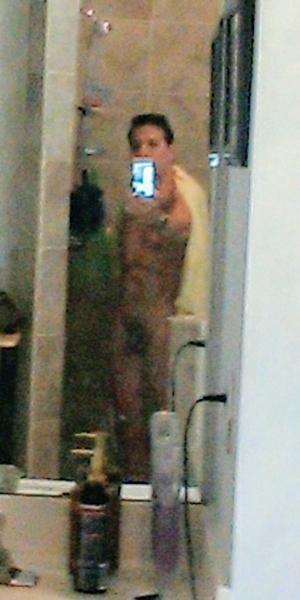 AlphaDomDaddy69's tweet photo. Coming out of the shower in 2016 https://t.co/TR0y0MgjjK