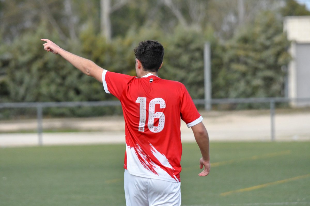 En pleno corazón de la Serena, un pueblecito tiene una ilusión... 

¡Vuestra voz, vuestra pasión y vuestro aliento pueden marcar la diferencia!

Esta historia la escribimos juntos. 

¡Nos vemos en la final, solo queda un mes! 🏆

#vamoscampa🔴🔴
