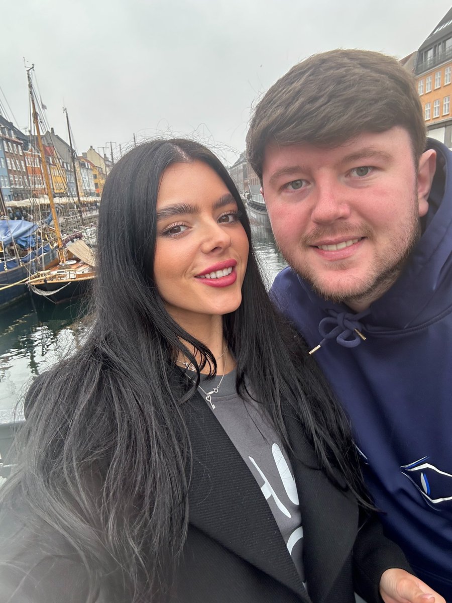 em_2xx's tweet photo. CPH with loml👩🏻‍❤️‍💋‍👨🏻🇩🇰 https://t.co/SFvdzhgfHr