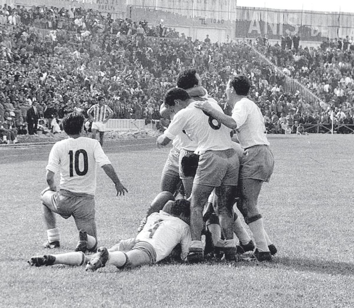Retro Córdoba CF #ElCórdobaDeAntes tweet media