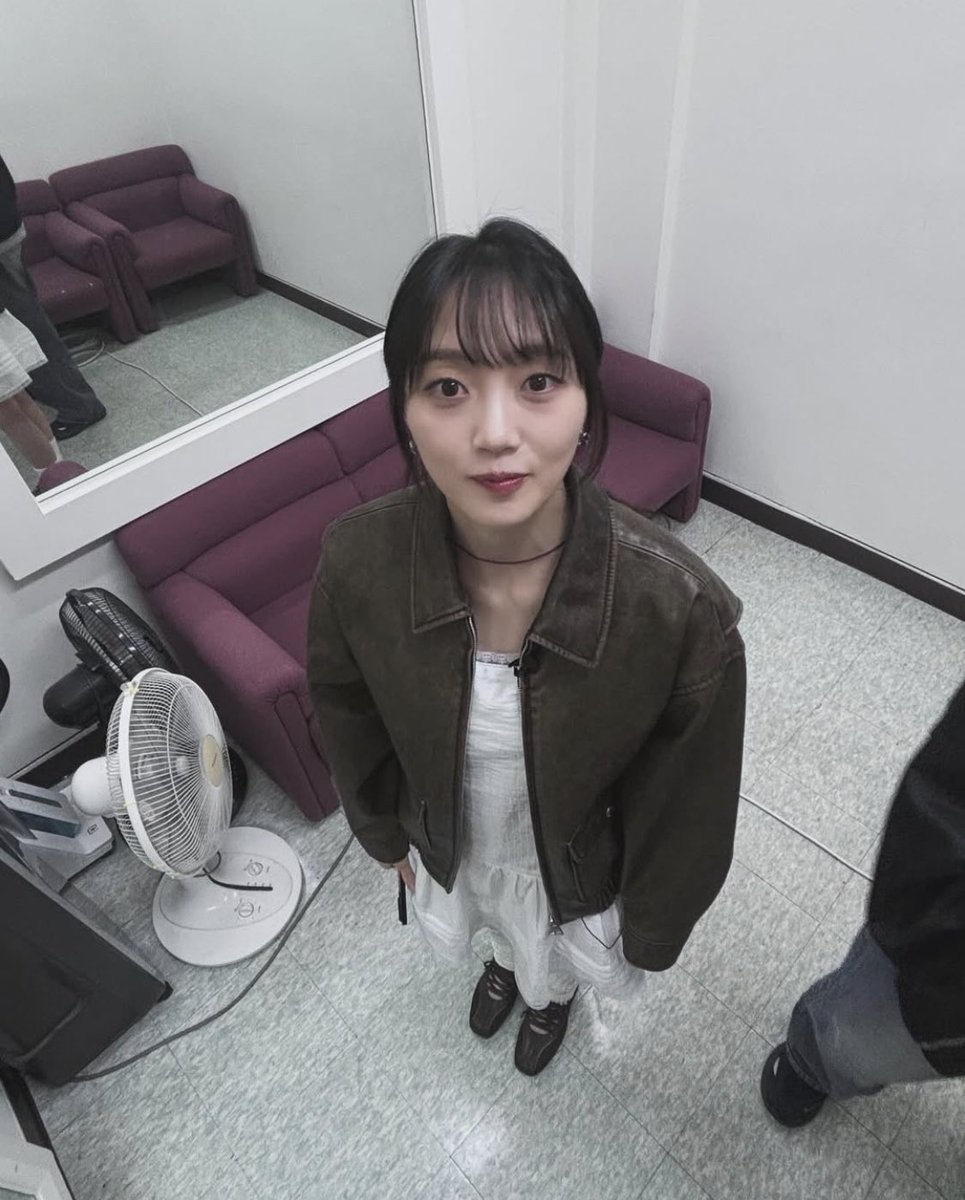 Woorieun's tweet photo. 아니미친. 얘들아 오우리 mz됐다 짱이지 https://t.co/eZtz1Fp4H4