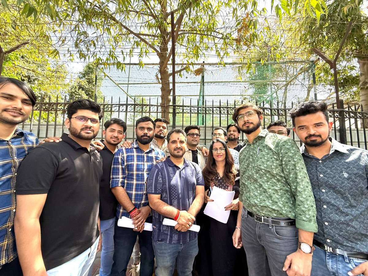 Bhagwatidas10's tweet image. All the active teachers going to meet the SSC chairman at SSC HEADQUARTERS for SSC REFORMS.
#unity_is_strength. 👍
#SSCReforms2025
