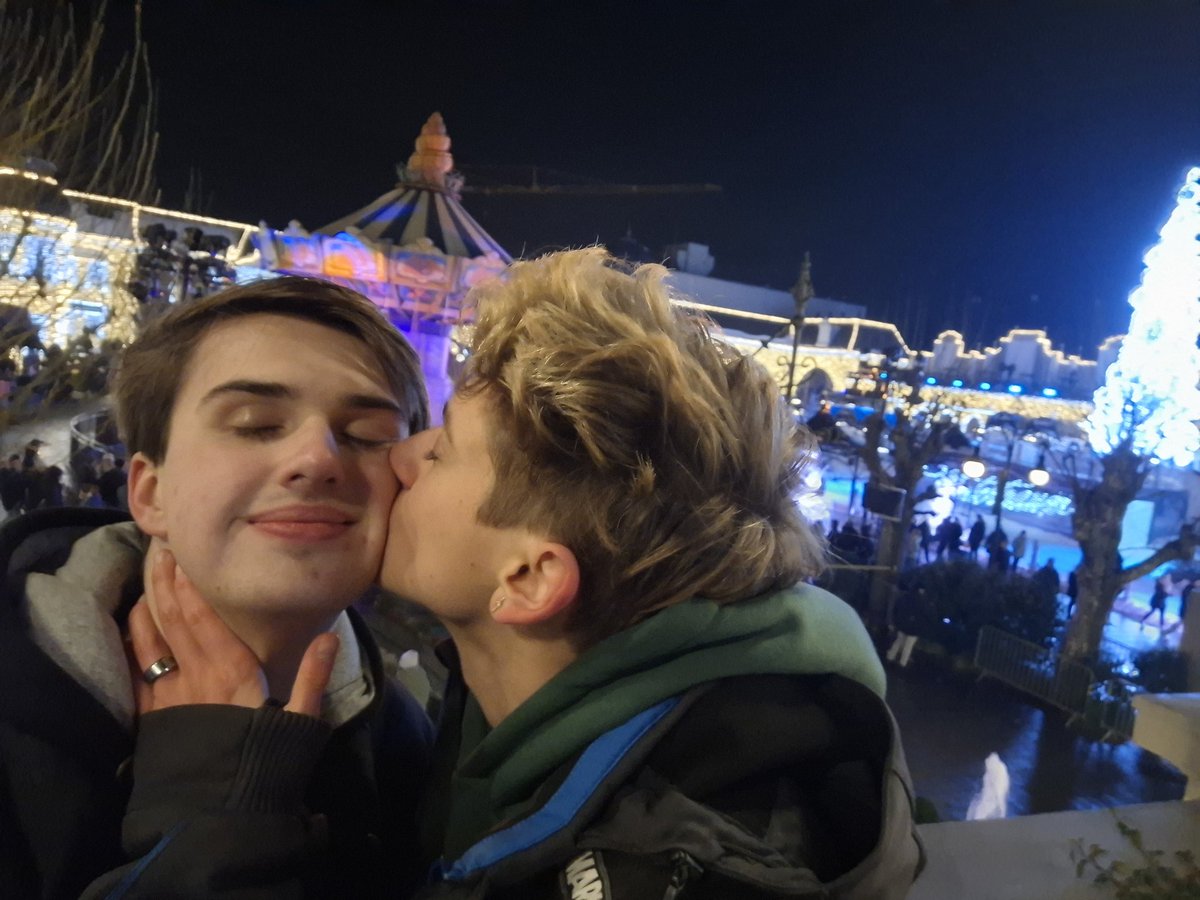 isak newton tweet media
