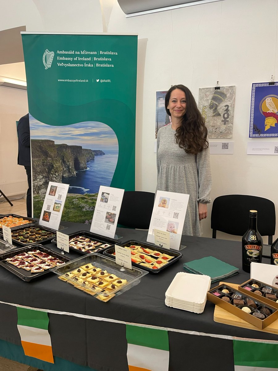 Toujours un plaisir de se joindre à nos amis pour célébrer la clôture du Mois de la #Francophonie à #Bratislava. Dans une ambiance convivale, l’Ambassade était fière de partager des saveurs de la gastronomie irlandaise. Merci aux organisateurs à l’Institut français de Slovaquie!