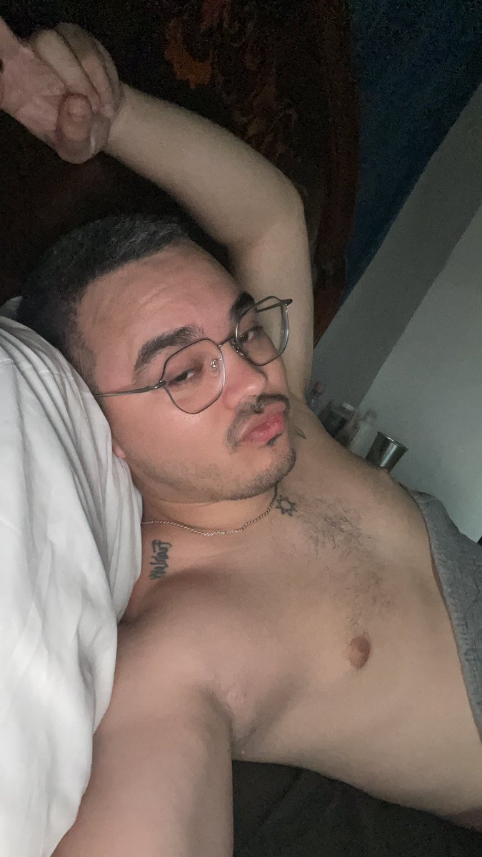 DanielLozadafyw's tweet photo. Feliz noche 🥰🌸 https://t.co/I04wX1xSlI