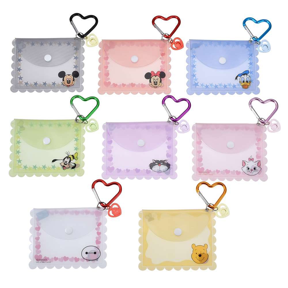 ディズニーストア】 4月4日より、カラビナ付きカードケースの