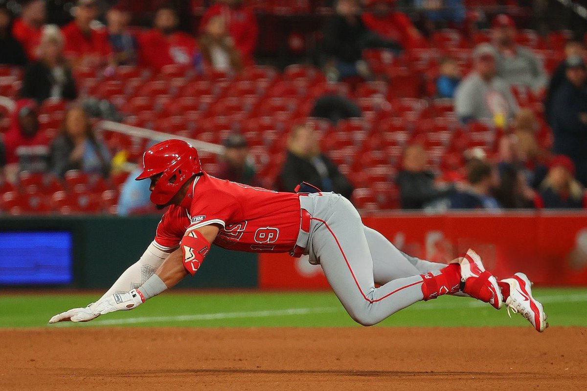 SportsCastProd's tweet photo. Angels comeback to win 5-4 AND @kyren_paris notches a triple, it's a great day 👏 https://t.co/3Pv3MS77St