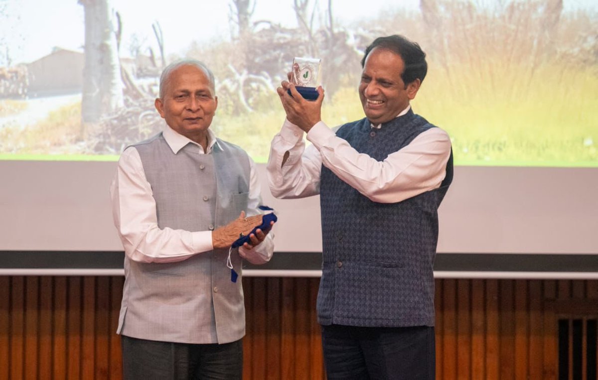 pssaini1's tweet image. Seeding a Resilient Future: #BBSSL and #ICRISAT Join Forces to Empower Indian Farmers with Climate-Smart Solutions

In a groundbreaking move for Indian agriculture, the Bharatiya Beej Sahakari Samiti Limited (BBSSL) and the International Crops Research Institute for the Semi-Arid…