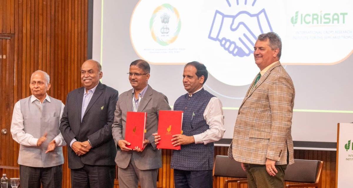 pssaini1's tweet image. Seeding a Resilient Future: #BBSSL and #ICRISAT Join Forces to Empower Indian Farmers with Climate-Smart Solutions

In a groundbreaking move for Indian agriculture, the Bharatiya Beej Sahakari Samiti Limited (BBSSL) and the International Crops Research Institute for the Semi-Arid…