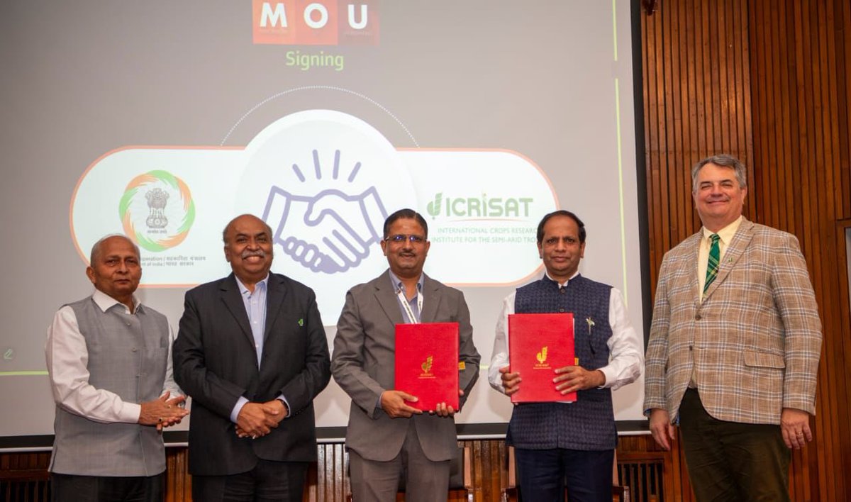 pssaini1's tweet image. Seeding a Resilient Future: #BBSSL and #ICRISAT Join Forces to Empower Indian Farmers with Climate-Smart Solutions

In a groundbreaking move for Indian agriculture, the Bharatiya Beej Sahakari Samiti Limited (BBSSL) and the International Crops Research Institute for the Semi-Arid…