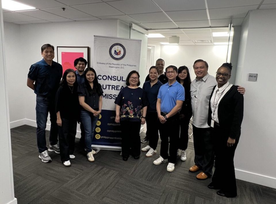 Philippine Embassy Conducts First Consular Outreach Mission for 2025 in Miami, Florida balitangnewyork.com/2025/04/philip…