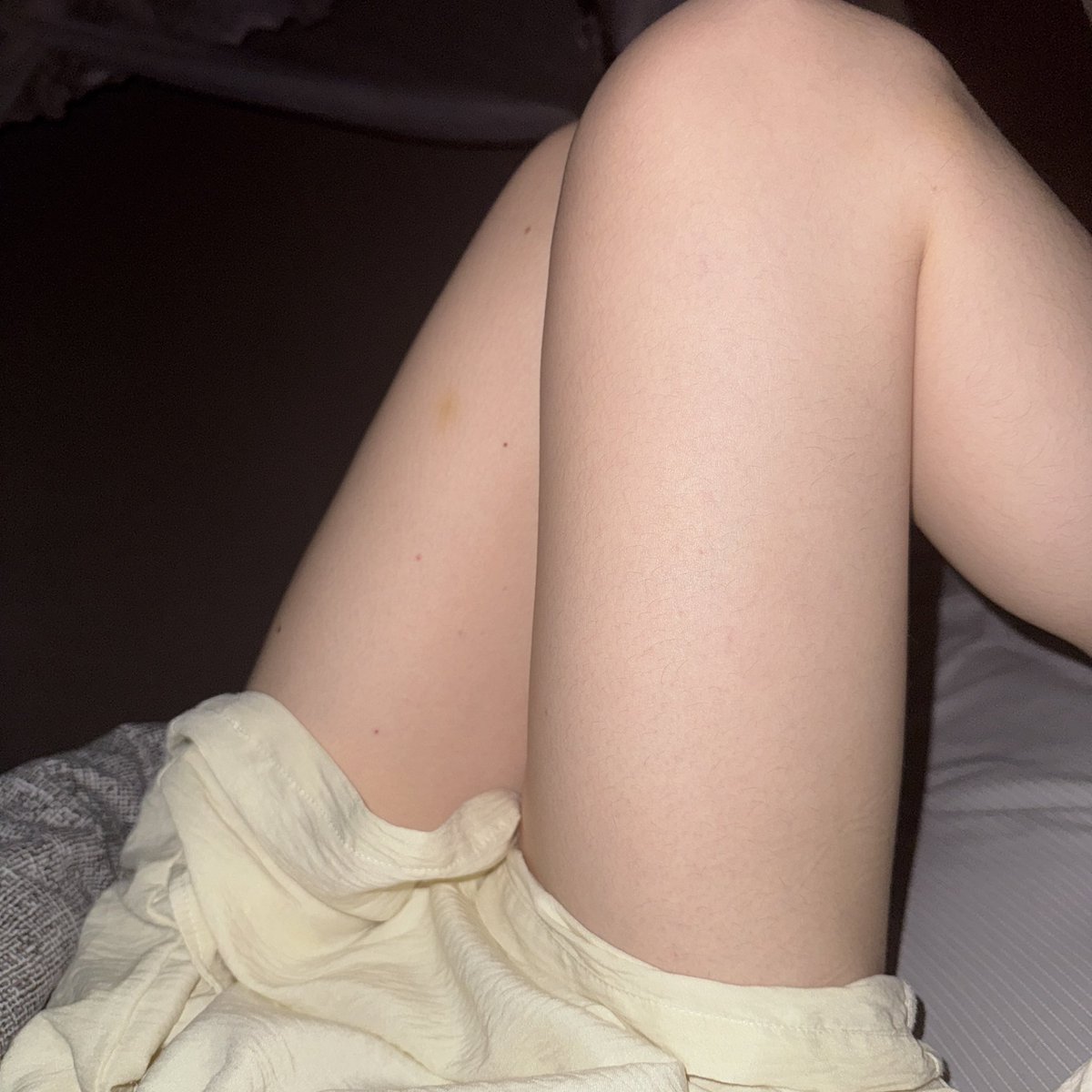 luming1105's tweet photo. @Sexytodashu 西安  21 有没有想舔的 https://t.co/z8KWNguYwy