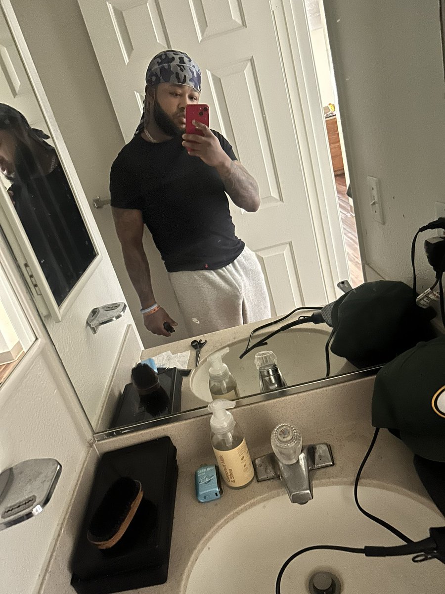 qbrutton4's tweet image. 