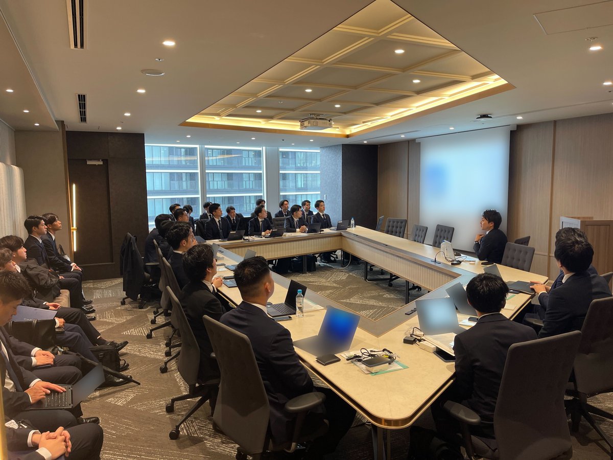 本日、多くのメンバーがfundbookへ入社してくれました！🌸 入社初日から早速、代表の渡邊和久による研修が行われています。  これからの活躍がとても楽しみです✨ #fundbook #ファンドブック