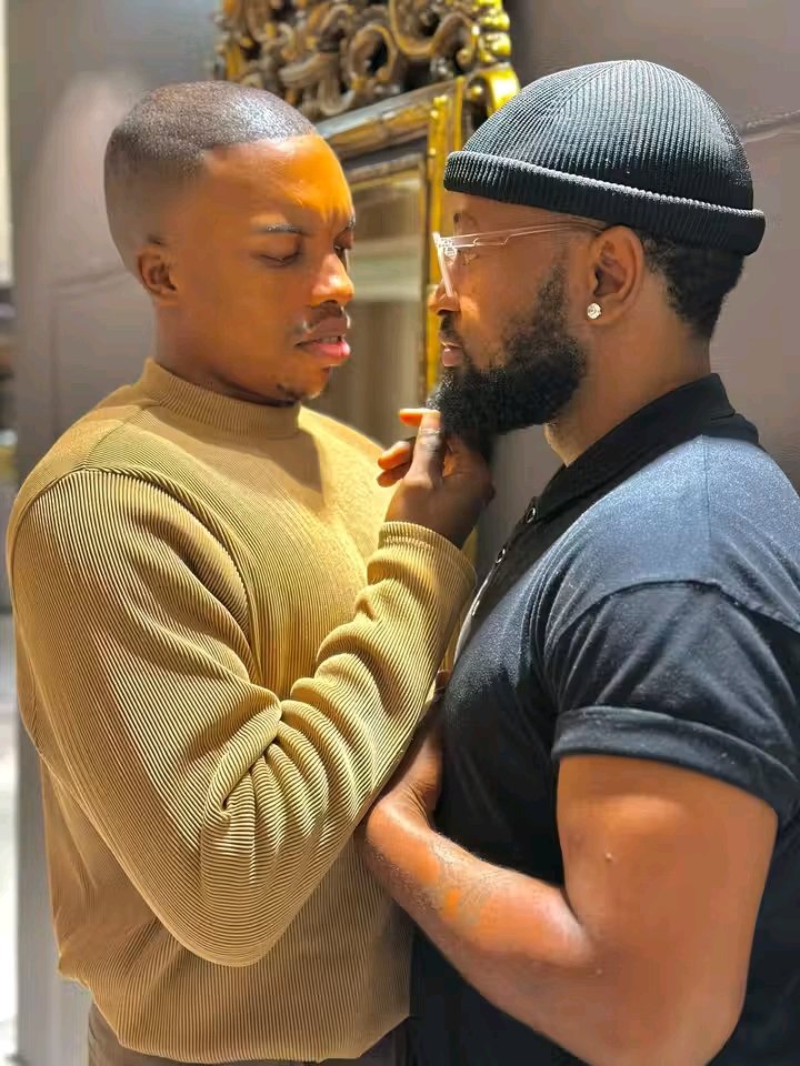 TwaRSA26's tweet photo. Is this prince kaybee? 🤔 https://t.co/FrJeEvjbqN