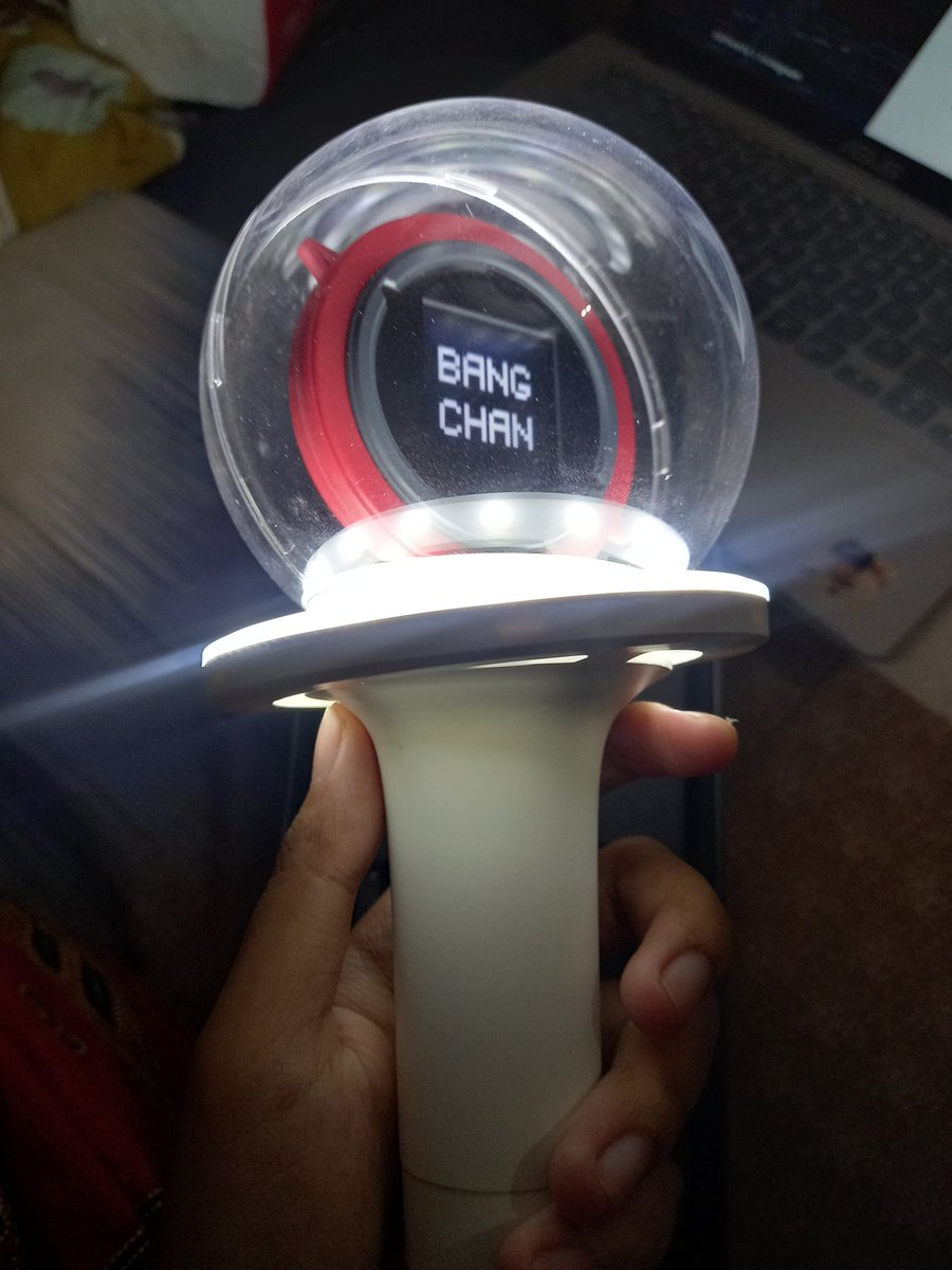 alfionitx's tweet photo. WTS (Want to sell)
LS Straykids V2. Baru dipake sekali pas dominate jkt kemarin.
Minus lecet2 sedikit sama ada retak kaya di gambar. Overall run well.
💵 850K
Loc. Bandung, Dayeuh Kolot.
Please yang serius boleh dm yaa!
Thank you.

#WTS #wtsls #StrayKids #lightstick https://t.co/tGLCqKs9ZZ