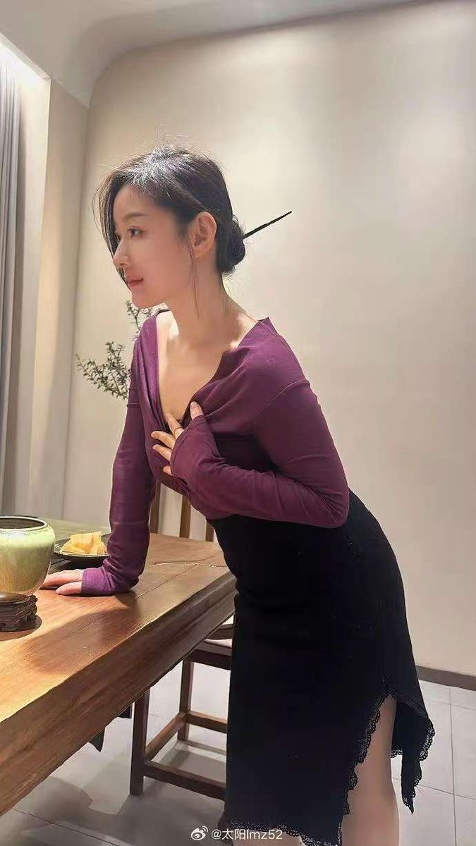 请允许她今晚陪你睡~
#老师 #技师 #老婆 #秘书