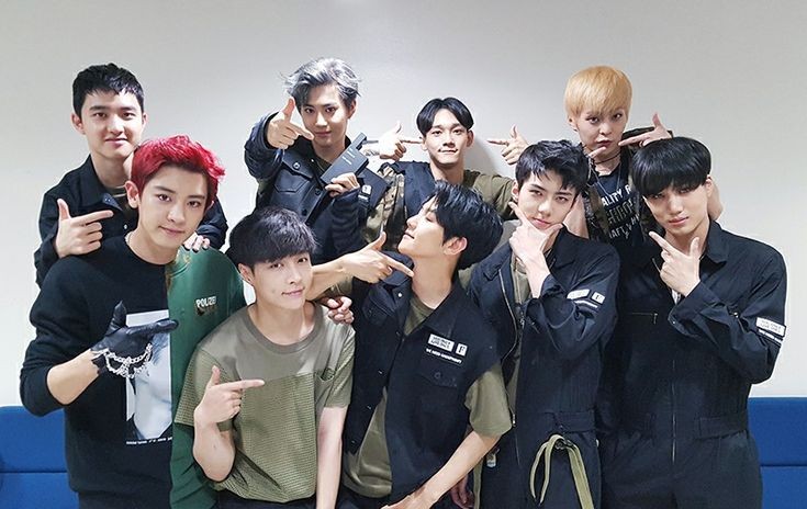 EX9_L1485's tweet image. CBX in the EXO 
#CBXisEXO #BAEKHYUNisEXO
#CHENisEXO #XIUMINisEXO 
 #EXOisNINE #EXO @weareoneEXO @SMTOWNGLOBAL