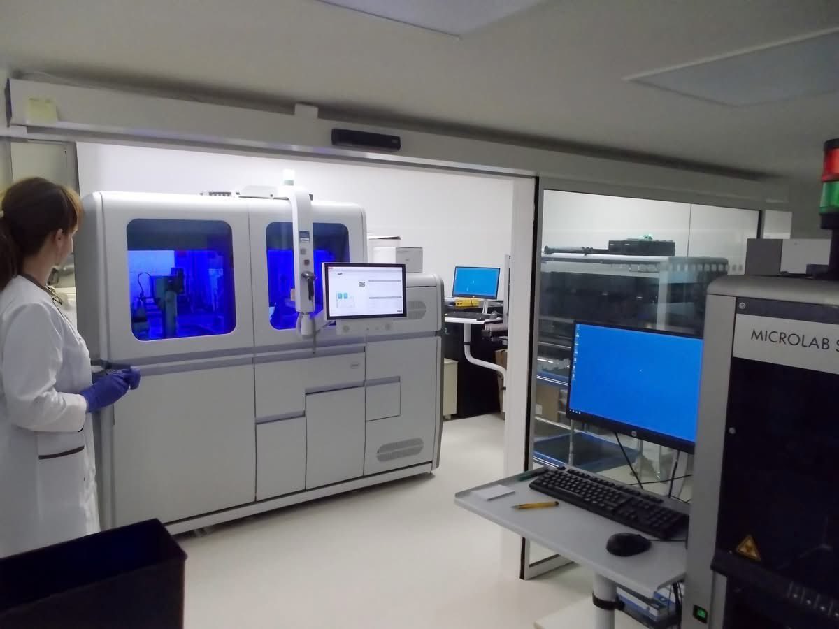 ÚVN Praha (@uvn_praha) on Twitter photo ÚVN a Fakulta biomedicínského inženýrství <a href="/CVUTPraha/">ČVUT v Praze</a> v Praze se rozhodly otevřít nový Ústav laboratorní medicíny, hematologie a transfuziologie FBMI ČVUT a ÚVN.
Více informací naleznete v tiskové zprávě: uvn.cz/cs/tiskove-zpr… ÚVN a Fakulta biomedicínského inženýrství <a href="/CVUTPraha/">ČVUT v Praze</a> v Praze se rozhodly otevřít nový Ústav laboratorní medicíny, hematologie a transfuziologie FBMI ČVUT a ÚVN.
Více informací naleznete v tiskové zprávě: uvn.cz/cs/tiskove-zpr…